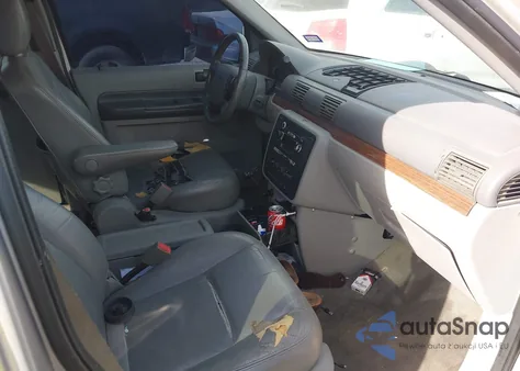 2004 Ford Freestar Sel z USA, uszkodzony, nr VIN 2FMZA52234BA12403